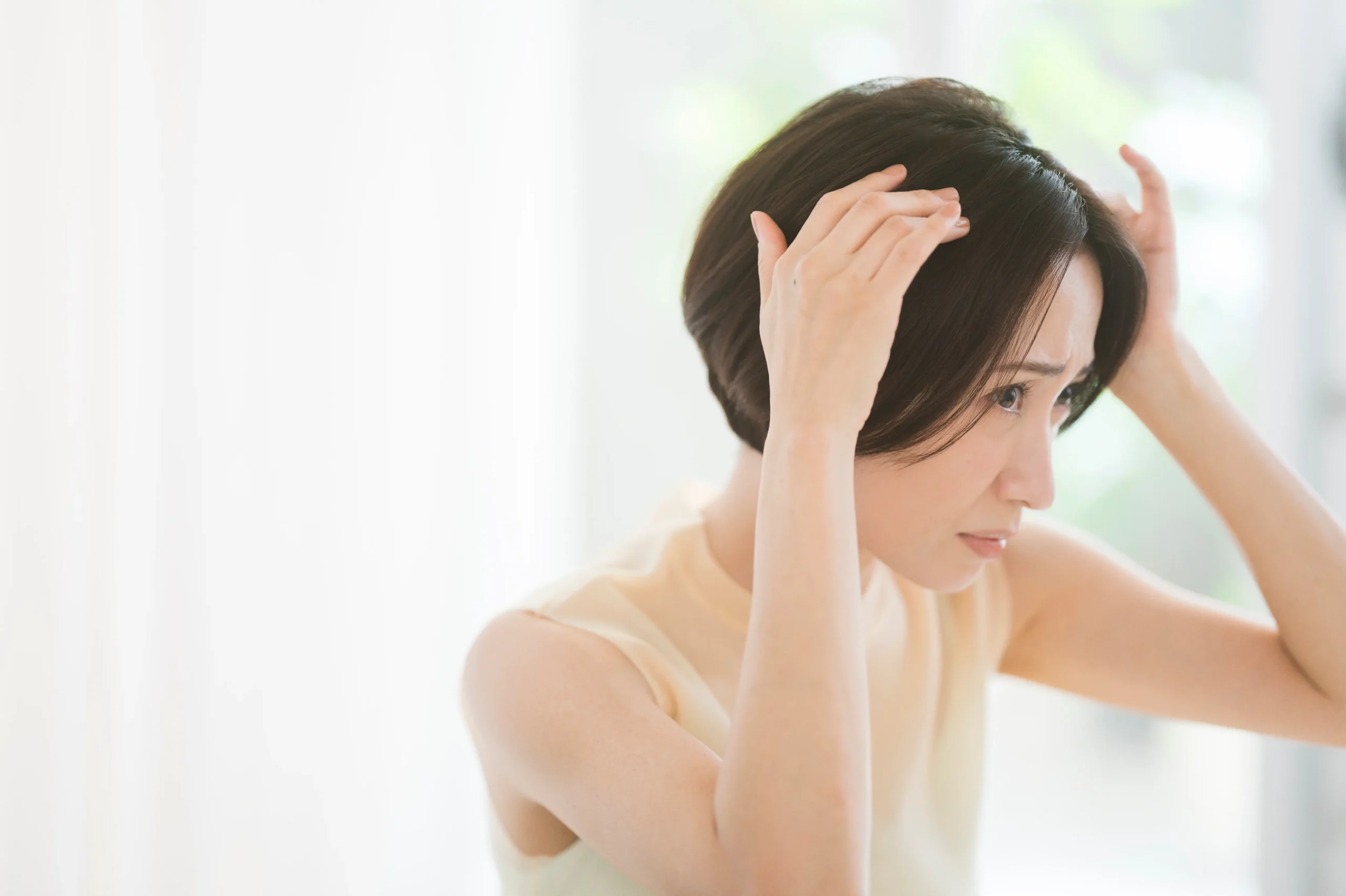 女性